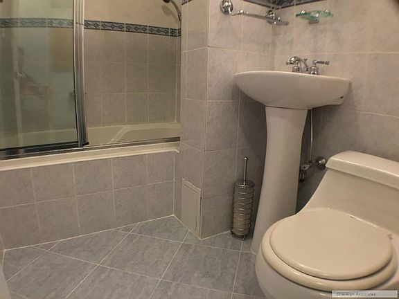 3rd image of 545 W End Ave APT 9D
