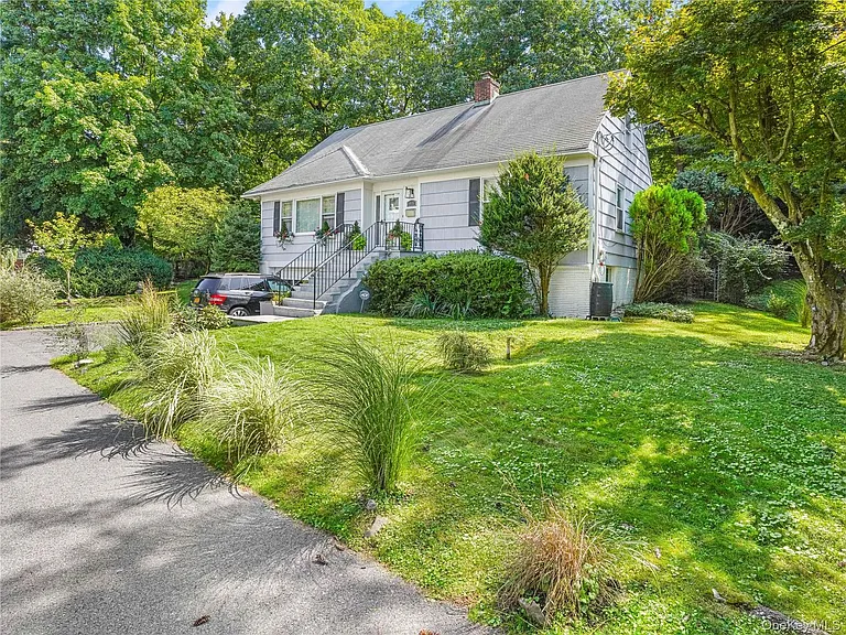 1035 Shore Acres Dr — Photo 22