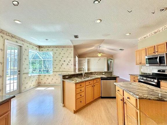 3rd image of 14639 Coral Berry Dr