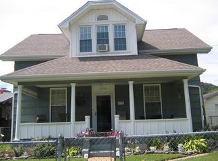 1115 Short St, Paintsville, KY 41240