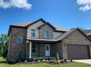 1427 Parkridge Pkwy, Louisville, KY 40214