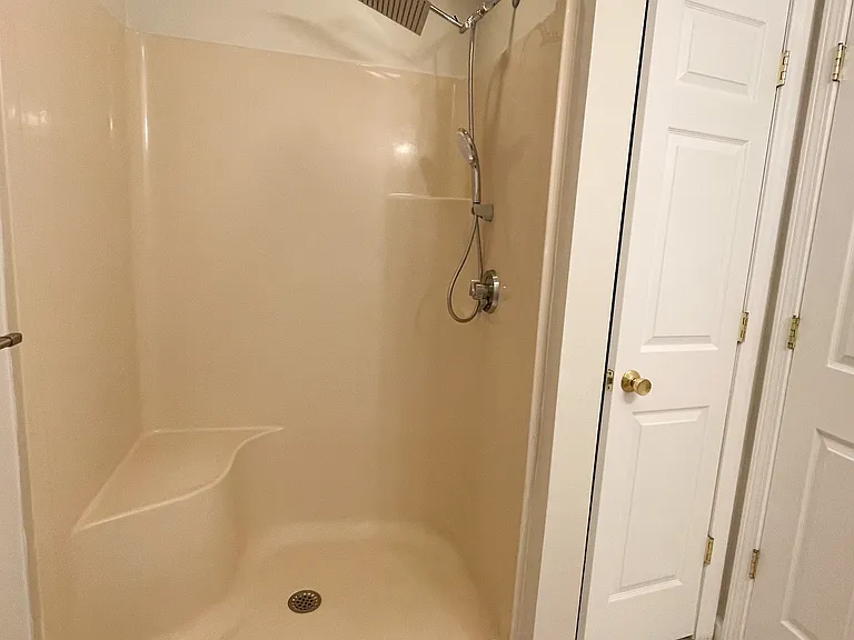104 Middlesex Rd #1A — Photo 15