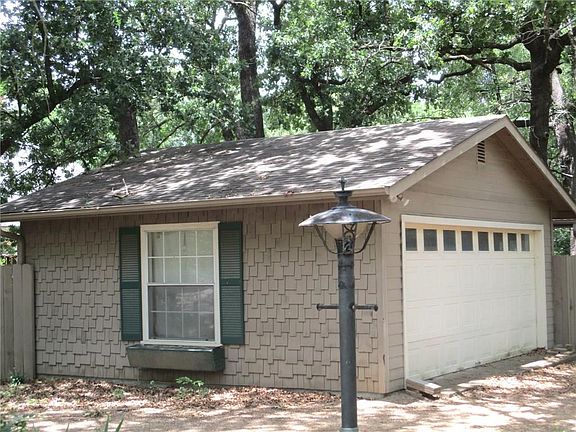 2nd image of 10 Carolina Dr
