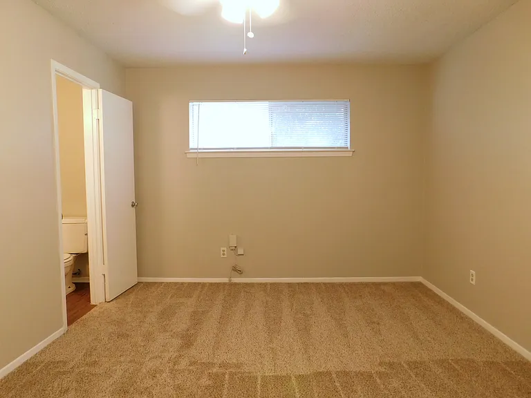 217 Mockingbird Ln — Photo 9