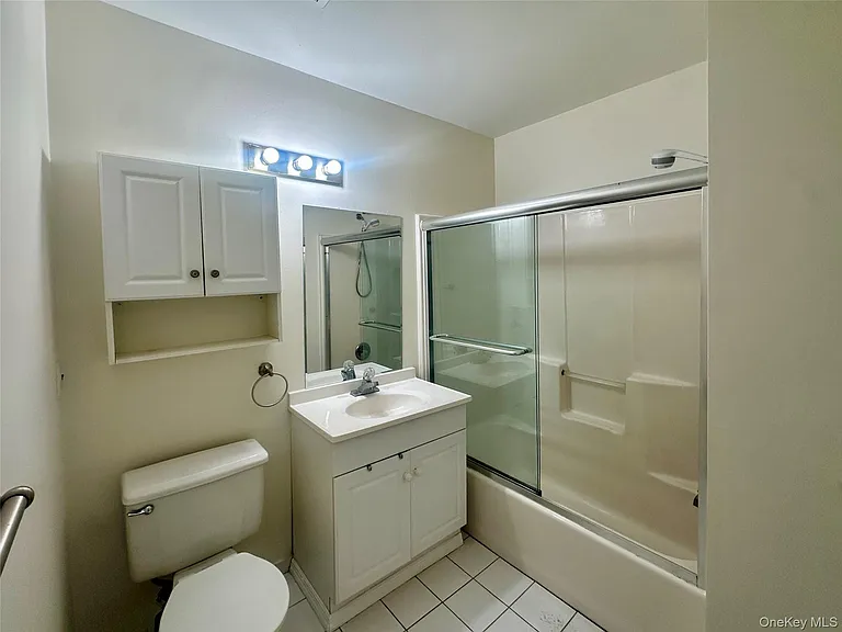 82 High St #5 — Photo 9