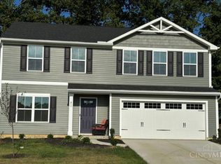 81 Cedarwood Dr, Amelia, OH 45102