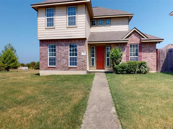 4131 McFarland Dr, College Station, TX 77845