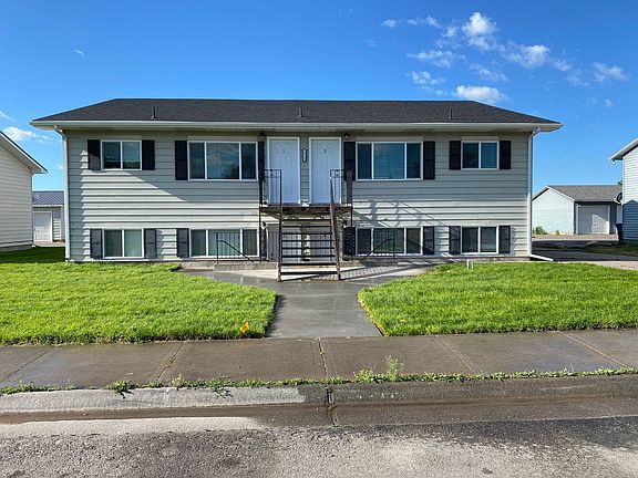 2nd image of 2330 Stace St #3