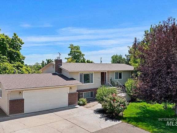 3rd image of 25150 Geri Ln