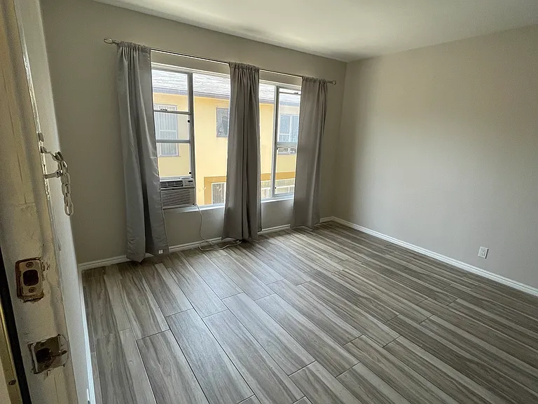 123 S Alexandria Ave #5 — Photo 10