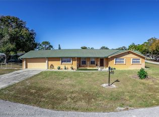 615 Roanoke Pl, Sebring, FL 33870