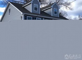 390 Fairview Ave, Dunellen, NJ 08812