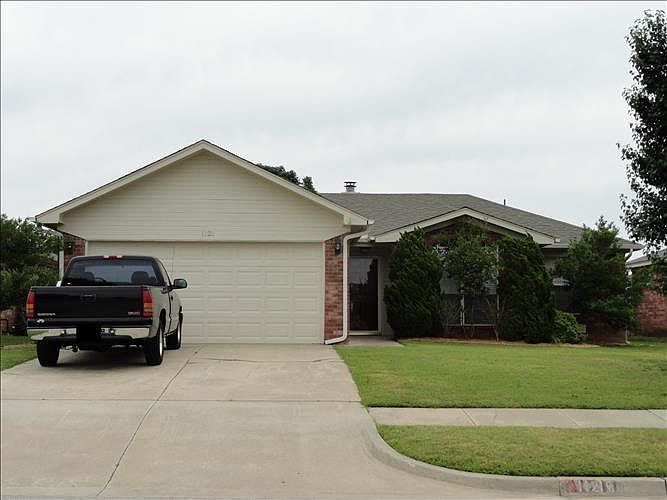1st image of 1121 Kenwood Dr