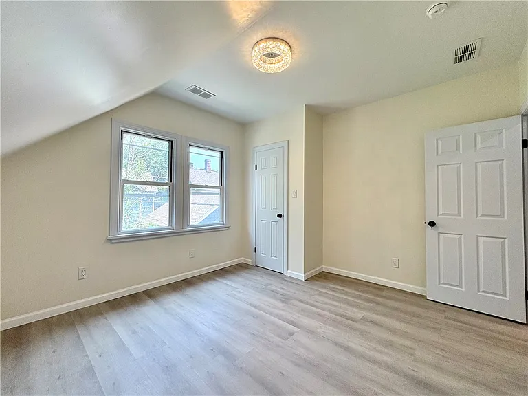 245 Frederick Ave #243 — Photo 26