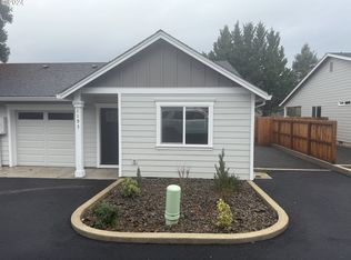 1191 48th Ave, Sweet Home, OR 97386