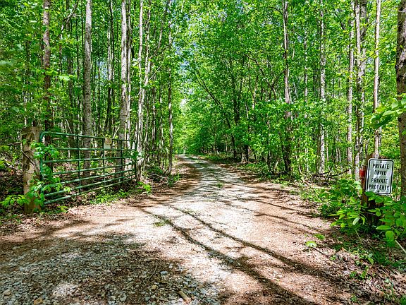4th image of 1867 Big Ridge Rd