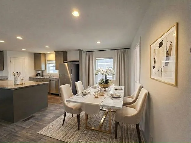 4 bed, 2.0 bath, 1568 sqft, $3,750 — Photo 3