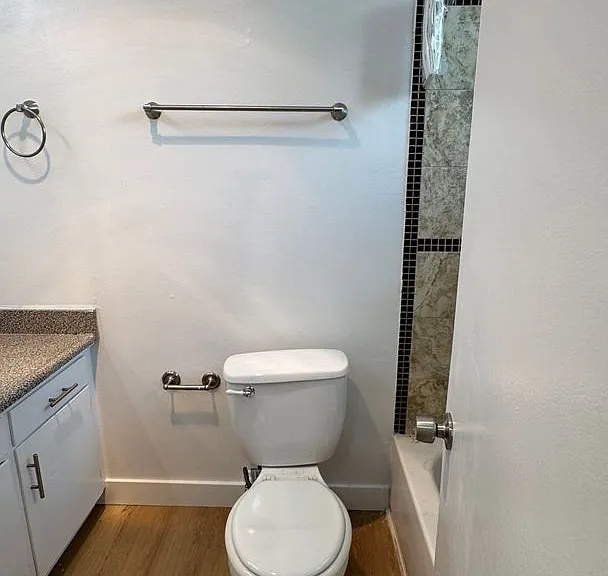 20353 Saticoy St — Photo 21