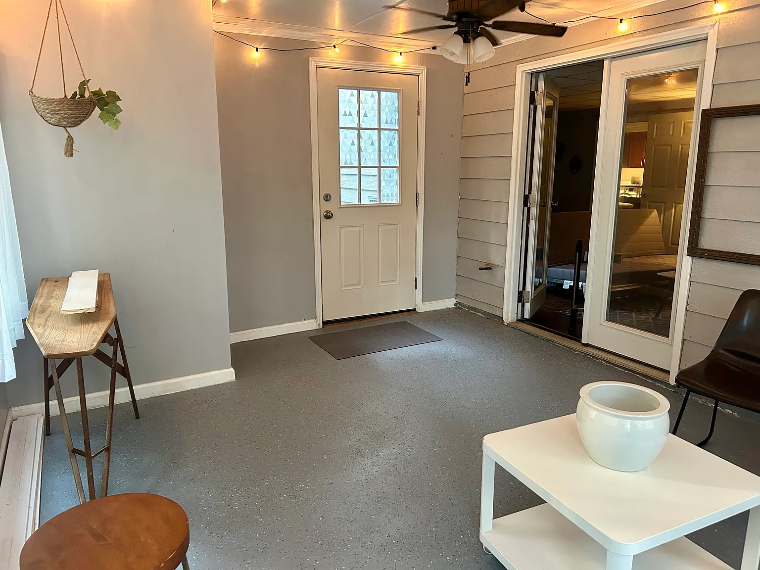 968 Tyrell Dr — Photo 3