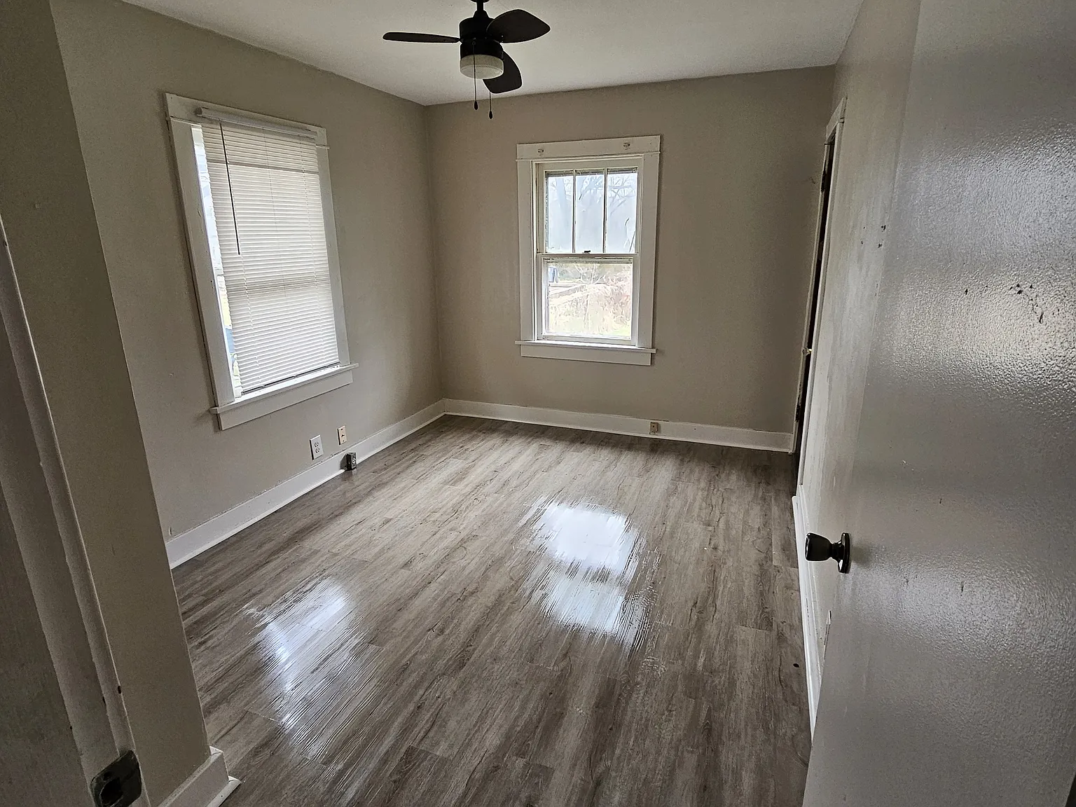 2 bed, 1000 sqft, $1,200 — Photo 2