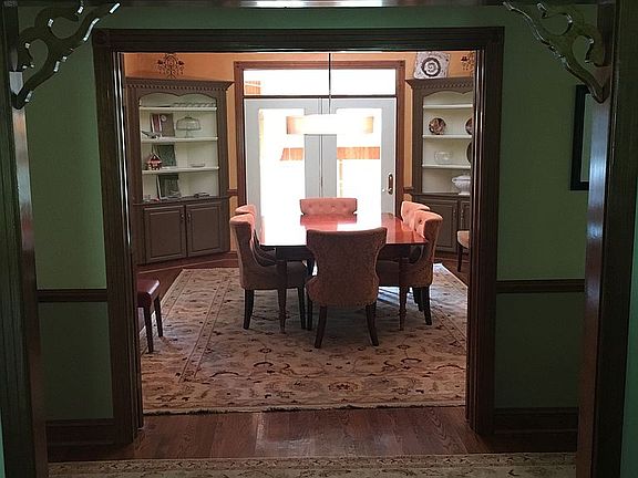 Formal Dining built ins