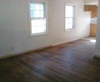 2nd image of 85 W Annabelle Ave