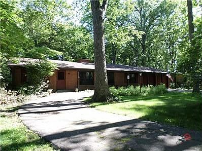 1st image of 1115 Oakwood Trl