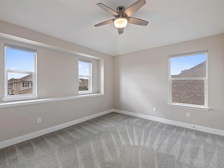 1709 Stinnett Dr — Photo 35