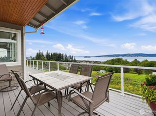784 Gladstone Dr, Camano Island, WA 98282