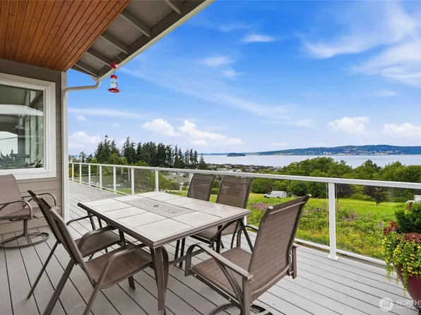 784 Gladstone Drive, Camano Island, WA 98282