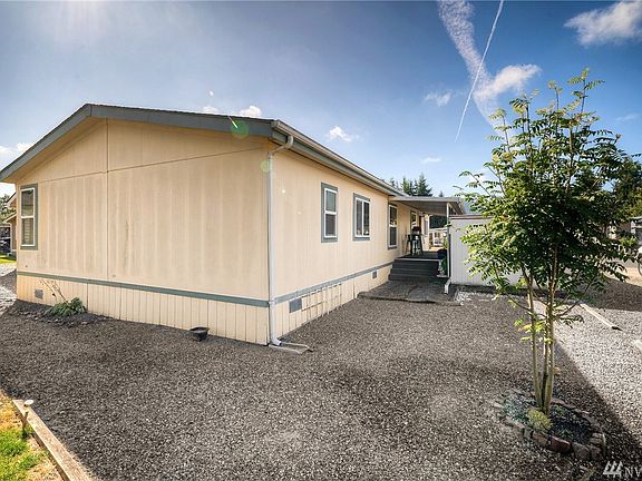3rd image of 805 Cottonwood Dr