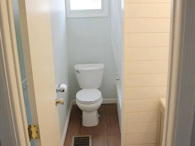 1826 Elm Ave #2 — Photo 21