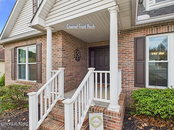 3rd image of 2319 Conners Creek Cir