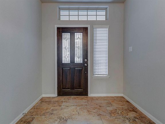 3rd image of 3811 Springcrest