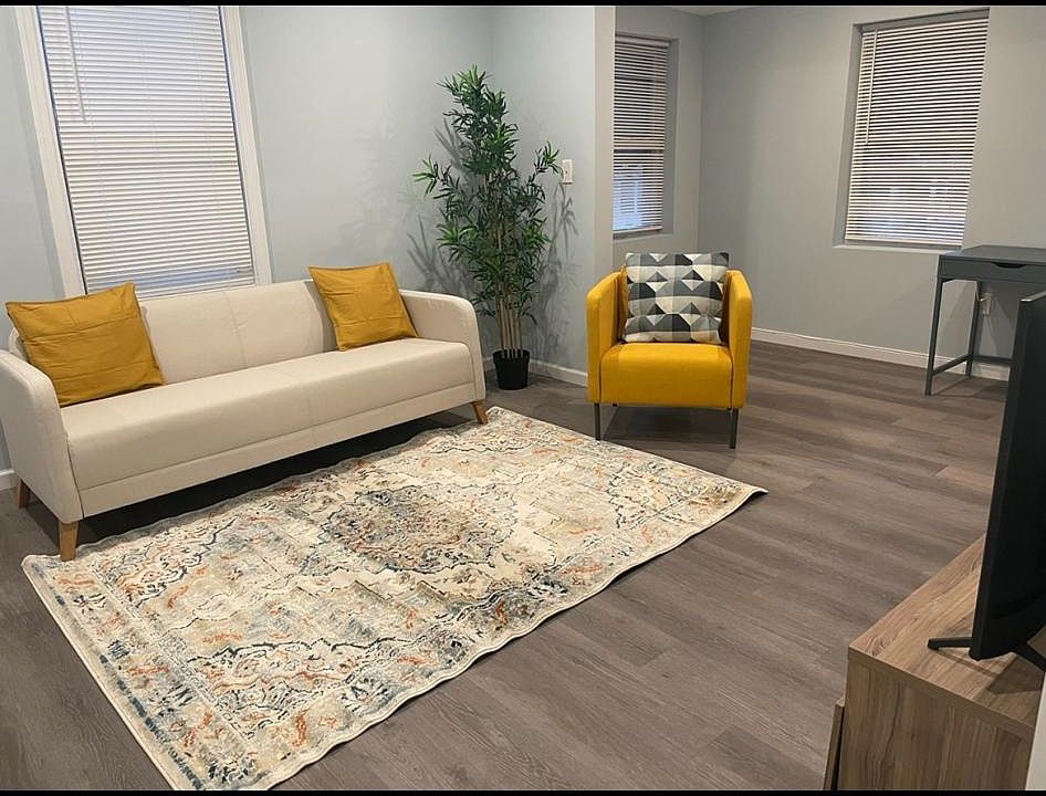 1st image of 50 Palm St Floor 2