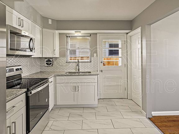 3rd image of 6544 Pernod Ave