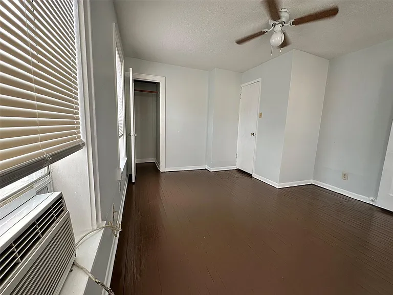 4624 Clay St — Photo 14
