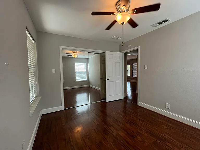 1313 Casa Vale Dr — Photo 16