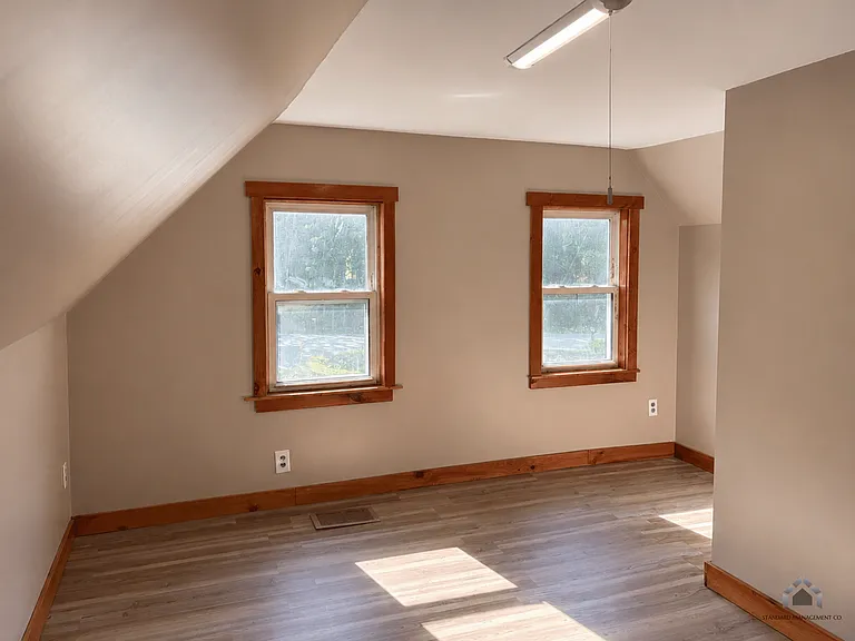 328 N Pond Rd — Photo 5