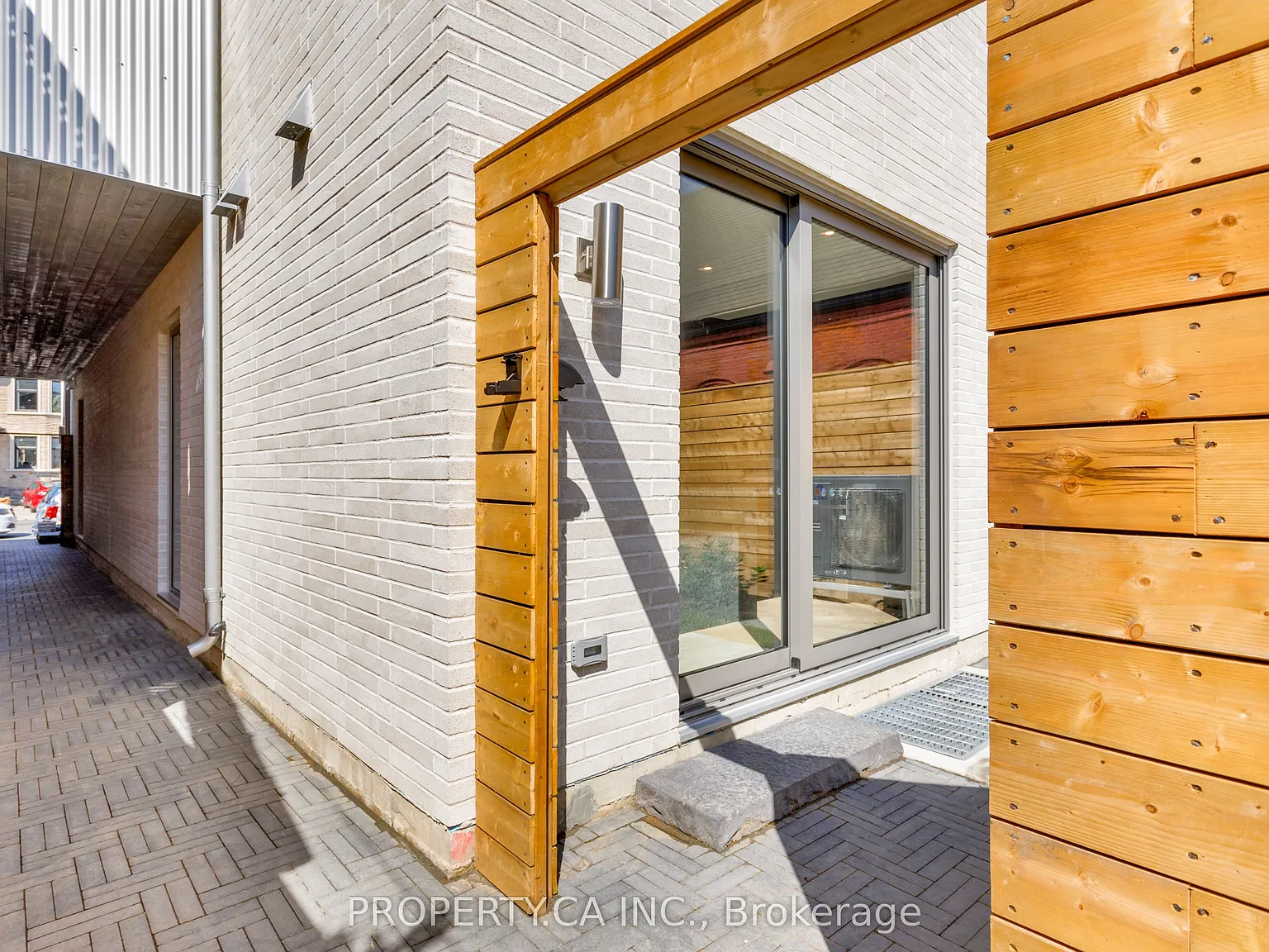 4 bed, $6,195 — Photo 3