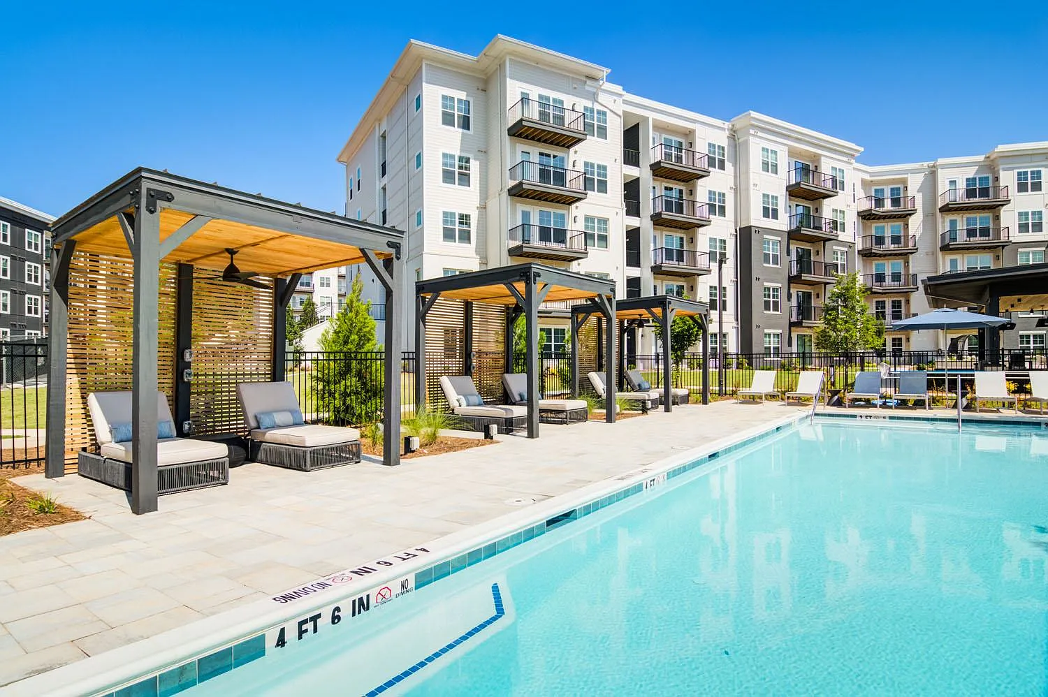 The Collier Sugar Hill Luxury Apartments — Photo 1