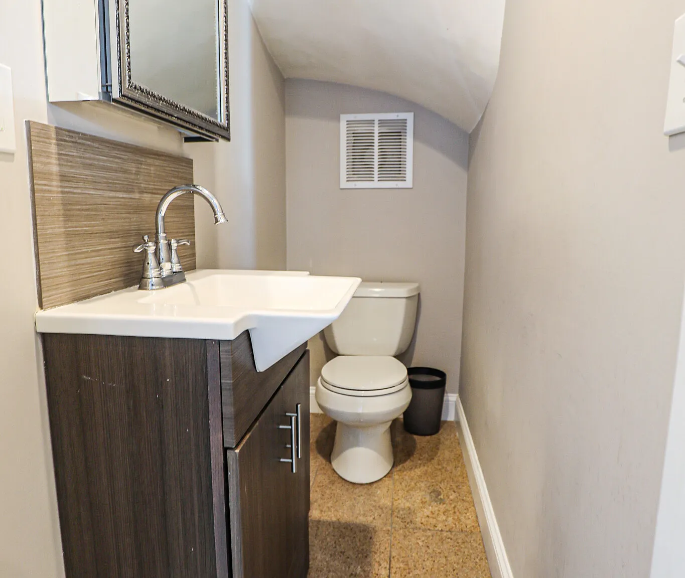 3 bed, 1.5 bath, 1500 sqft, $4,000 — Photo 4