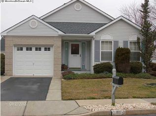 86 Woodstock Dr, Toms River, NJ 08757