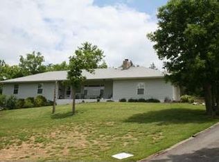 580 Bristol Rd, Walnut Shade, MO 65771