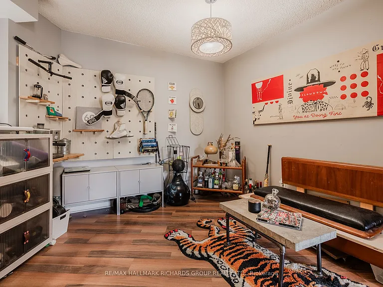 801 King St W #501 — Photo 7