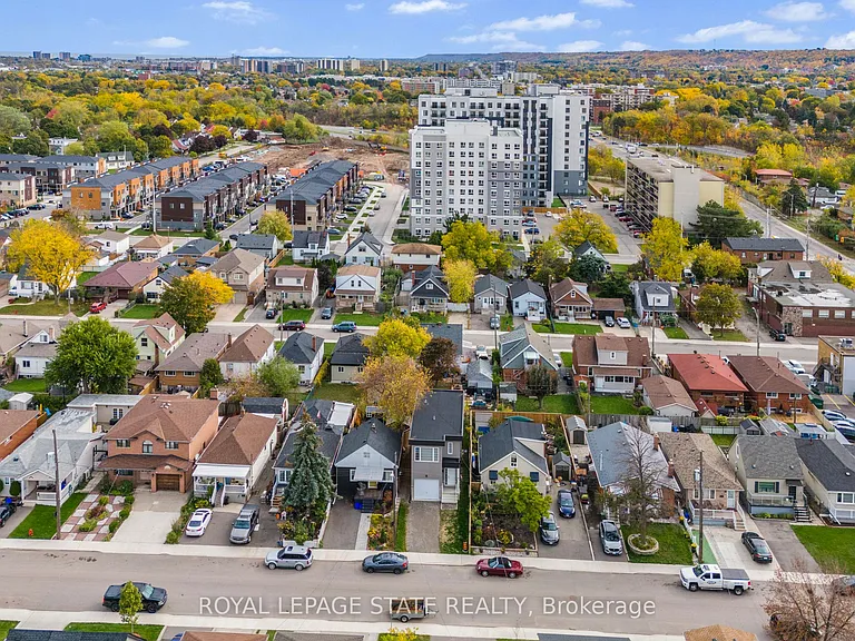 37 Delena Ave S — Photo 37
