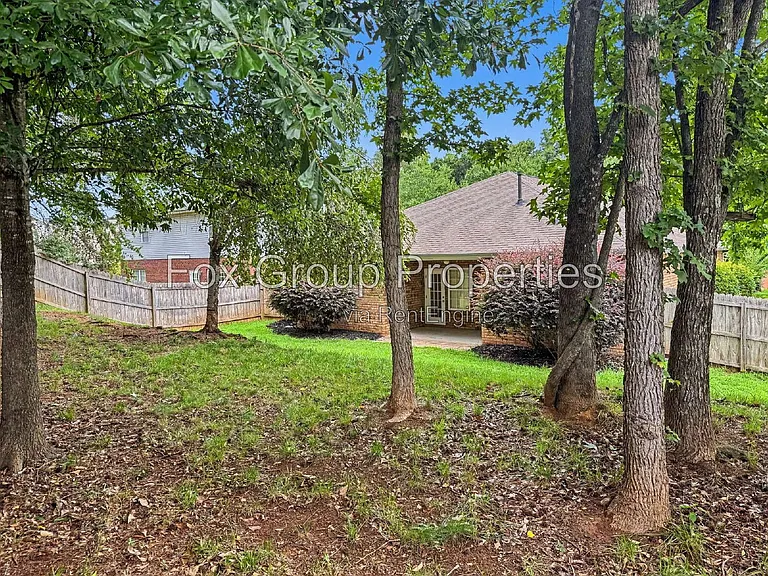7224 Caley St — Photo 37