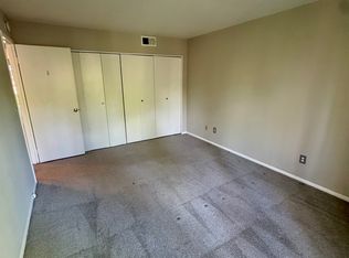 7531 Spring Lake Dr, Bethesda, MD 20817