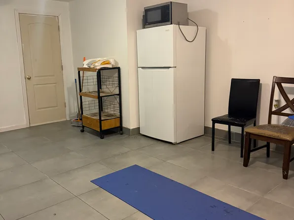 (undisclosed Address), Jamaica, NY 11433