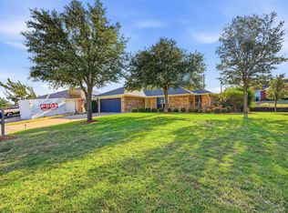 5240 Hill Ridge Dr, Fort Worth, TX 76135